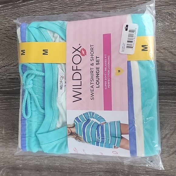 NEW! WILDFOX Sweatshirt & Short Lounge Set Blue Stripe Medium $160 Retail - Picture 4 of 6